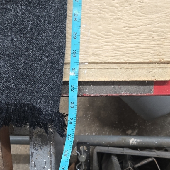 Elegant Women's Black Midi Skirt - Picture 9 of 10